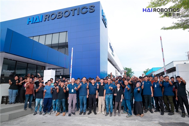 开云电竞网站:海柔创新闪攀机器人、K1200亮相亚洲物流展新智造中心提升10倍产能(图2)