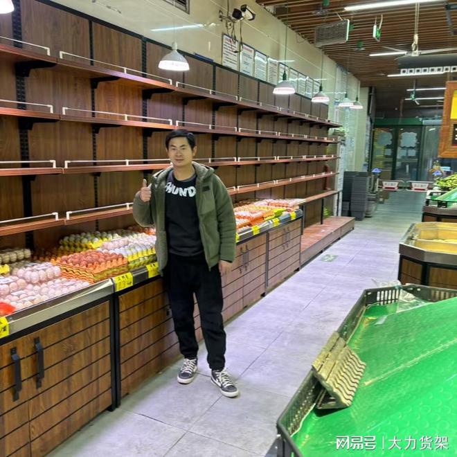 优化仓储效率？从选择专业的重型货架开始(图1)