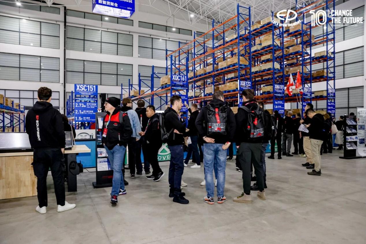 开云电竞入口:全球瞩目数智未来！中力股份第十届全球双11盛大举行(图14)