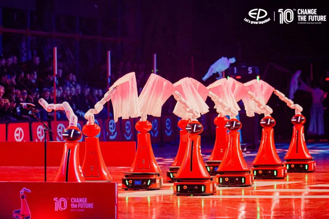 开云电竞入口:全球瞩目数智未来！中力股份第十届全球双11盛大举行(图18)