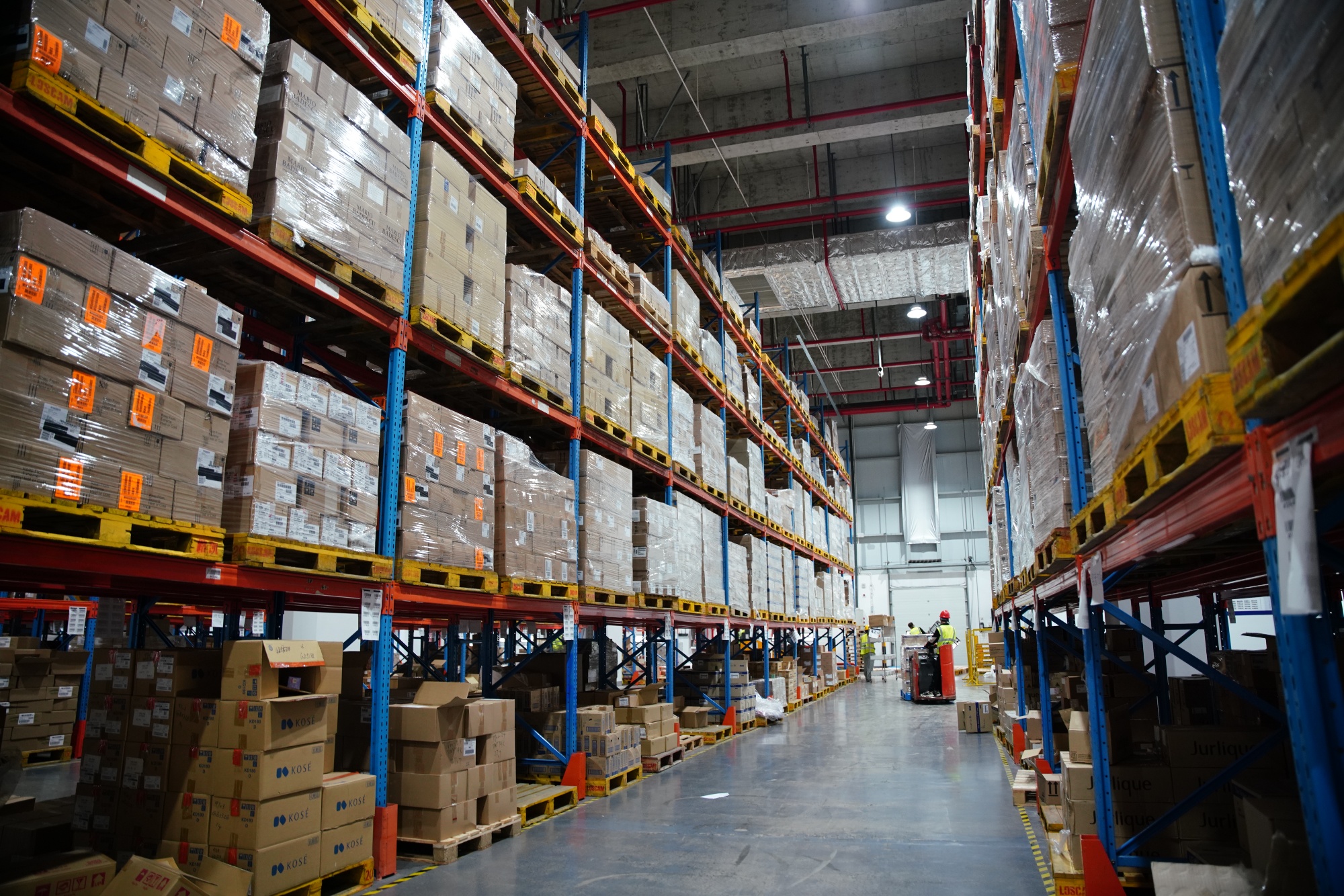 开云电竞入口:高质量发展看中国丨从“当日达”到“半日达”长三角跨境电商跑出“嘉”速度(图2)