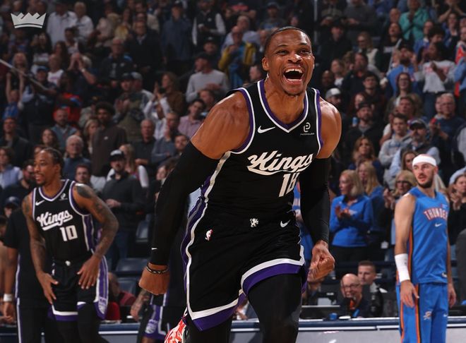 开云电竞入口:三巨头摆上货架首支重建球队！场均15分6助你可能快失业了(图7)