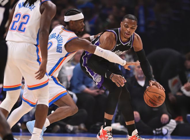 开云电竞app:场均23分摆上货架却无人问津！2年9600万顶薪你离退役不远了(图1)