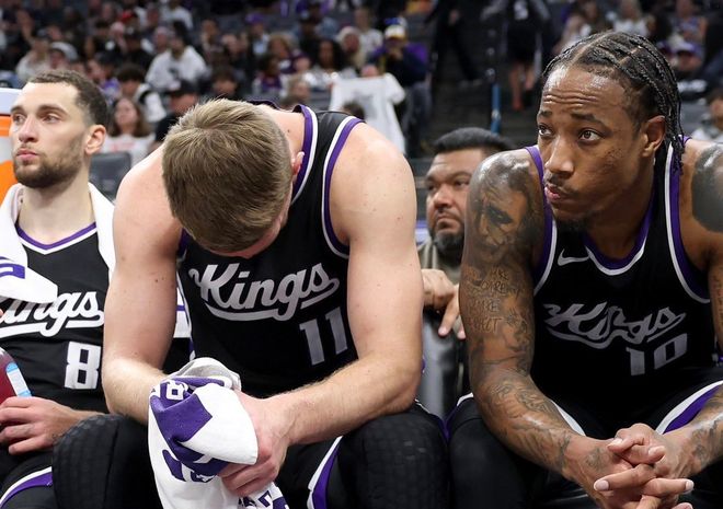 开云电竞app:场均23分摆上货架却无人问津！2年9600万顶薪你离退役不远了(图3)