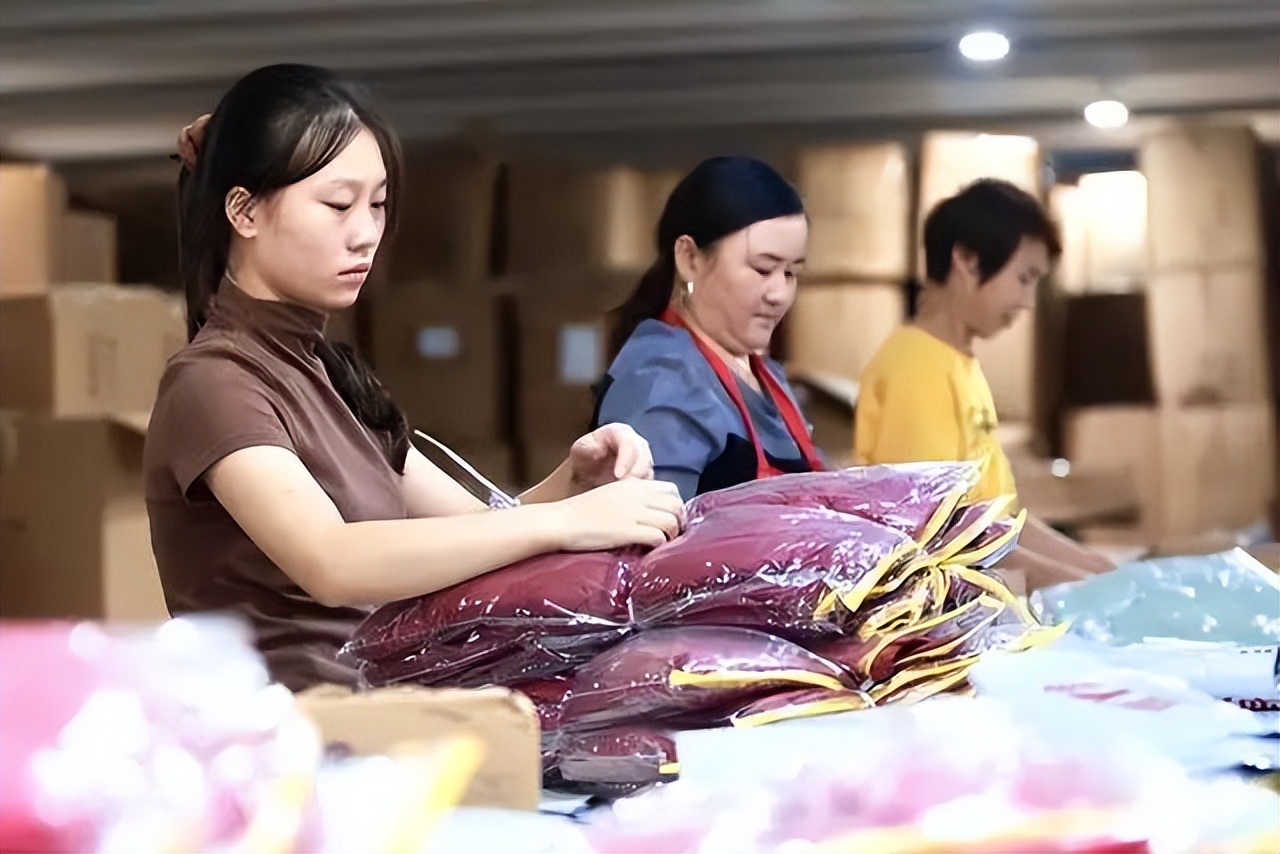 不参与外卖大战、不蹭大模型热度这半年拼多多都在干这件事(图2)