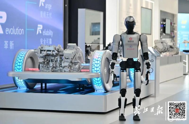 东风两款人形机器人将于明年“上岗”会说话能干活(图4)
