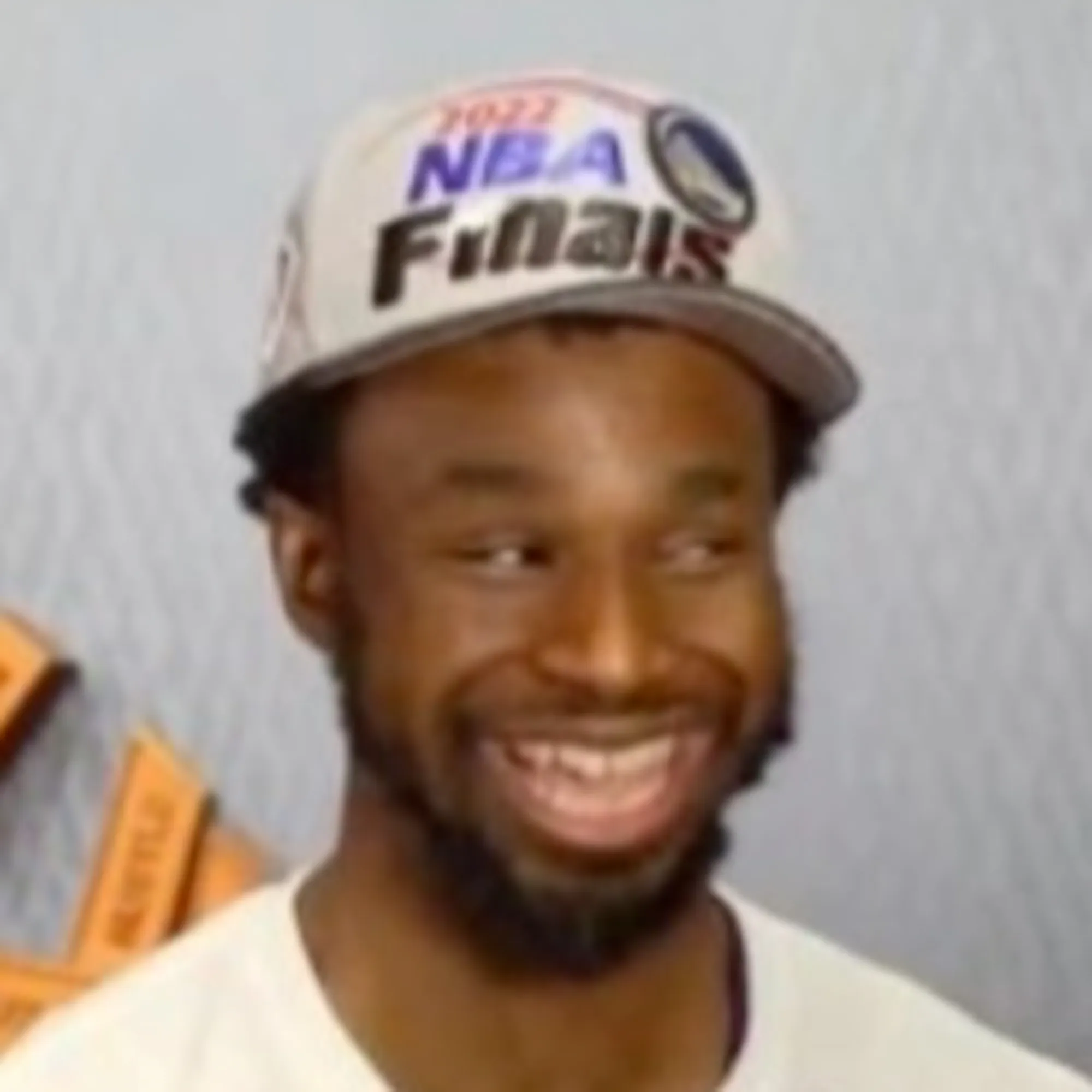 开云电竞流言板]美记：若快船将小琼斯邓恩摆上货架各自或许能换几个次轮(图5)