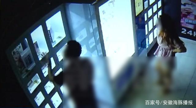 kaiyun开云电竞:情侣在24小时情趣用品店折腾半小时结果监控居然全纪录(图2)