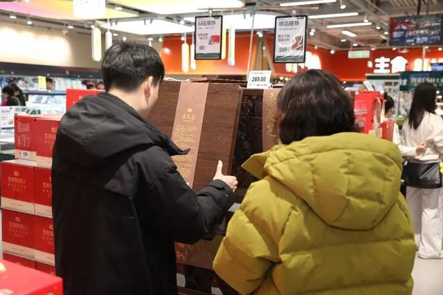 开云电竞运费不涨鲜力拉满！京东七鲜春节线上订单翻倍礼盒销量飙涨600%(图4)