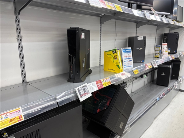 开云电竞:货架已几乎全空！硬件荒蔓延日本商店高价求购旧PC：什么类型都要(图2)