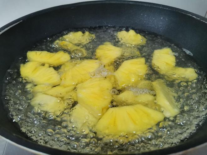 开云电竞春天水果别乱吃少吃苹果和梨多吃4种碱性果润燥生津正当季(图7)