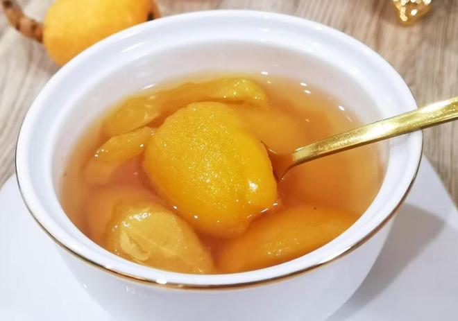 开云电竞春天水果别乱吃少吃苹果和梨多吃4种碱性果润燥生津正当季(图9)