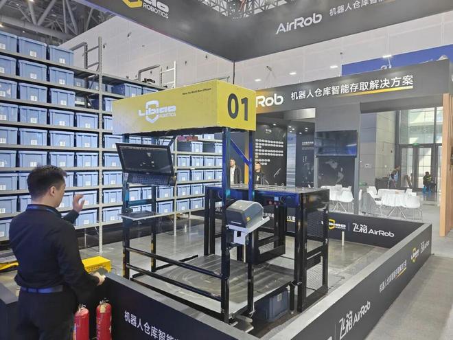 开云电竞网站:2026CHINASHOP盛大开幕物流装备向“智能”进化重塑零售效率新底座(图3)